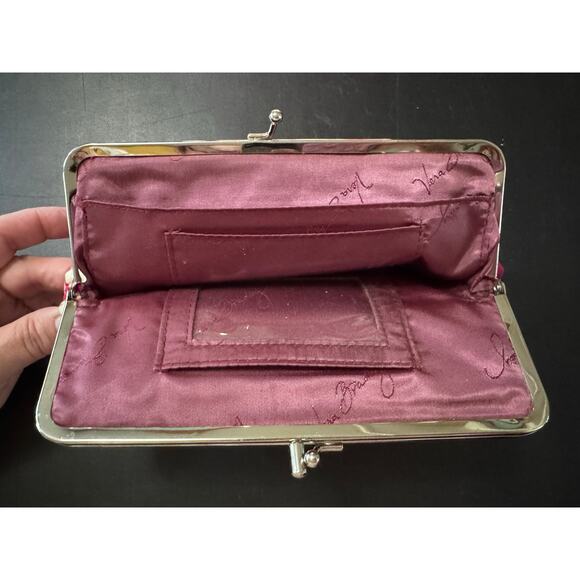 VERA BRADLEY " Carnaby" Floral Wallet Retired Pattern Kiss Snap Closure 2 New - Picture 2 of 5